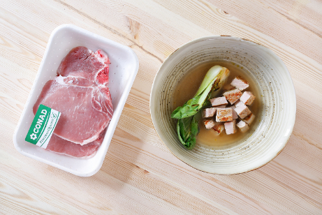 braciola-di-maiale-in-brodo-e-pak-choi-thumbnail