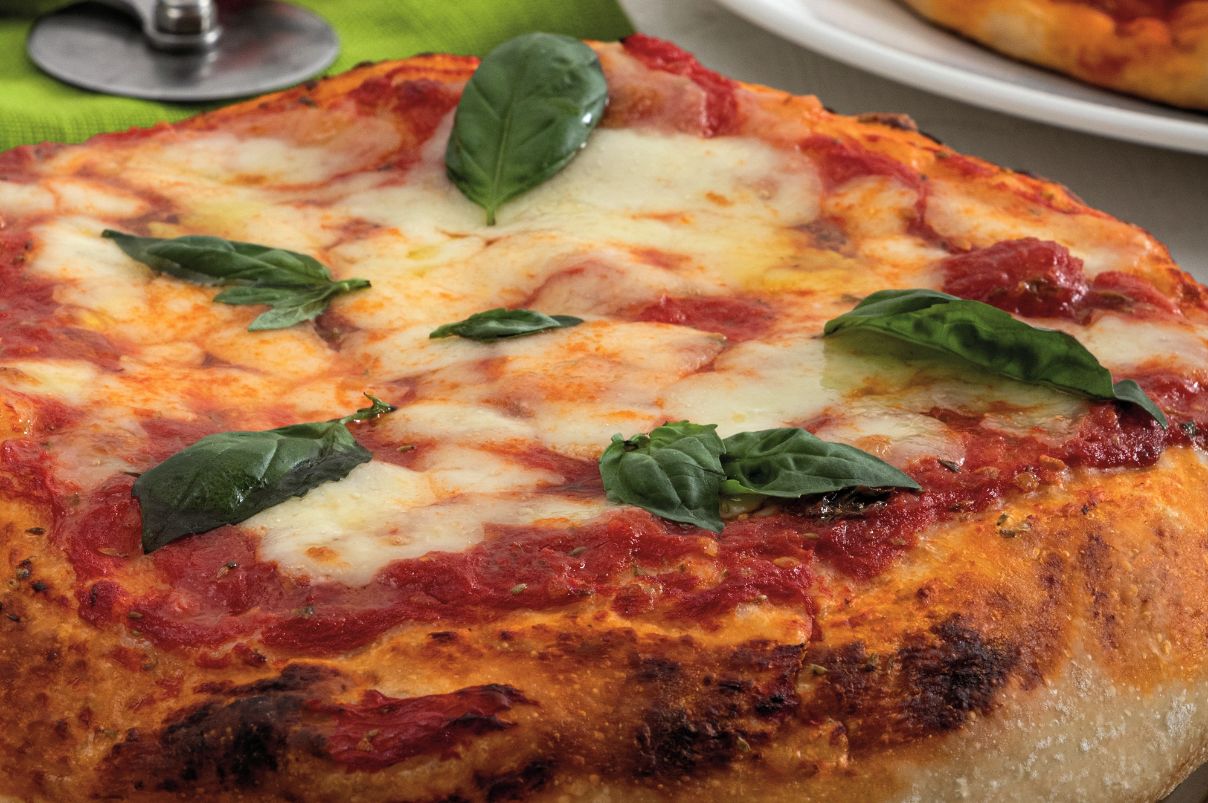 pizza-margherita-fatta-in-casa-image